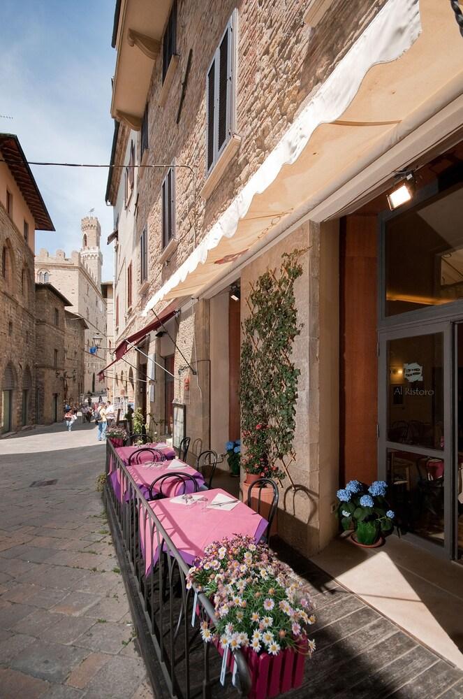 Allegroitalia Nazionale Volterra Exterior foto