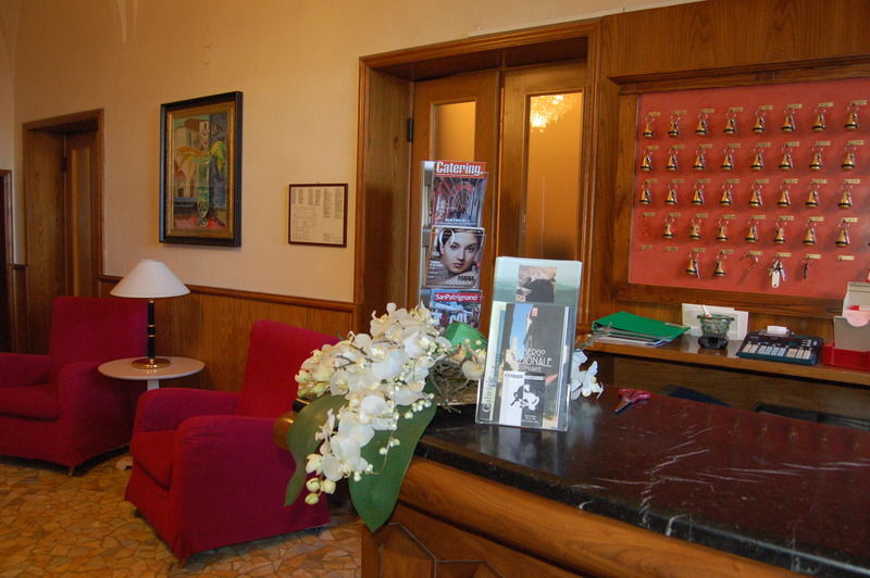 Allegroitalia Nazionale Volterra Exterior foto