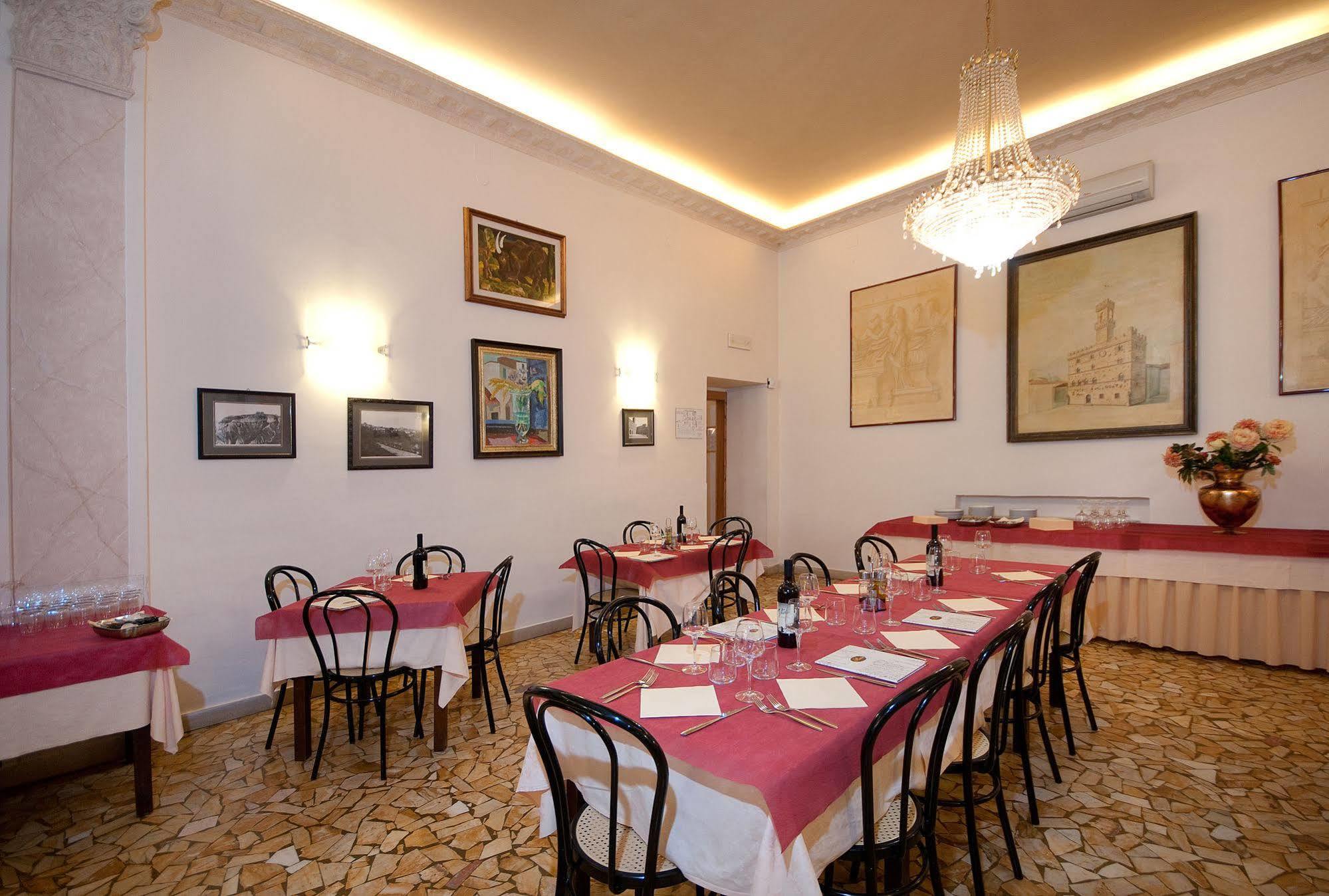 Allegroitalia Nazionale Volterra Exterior foto