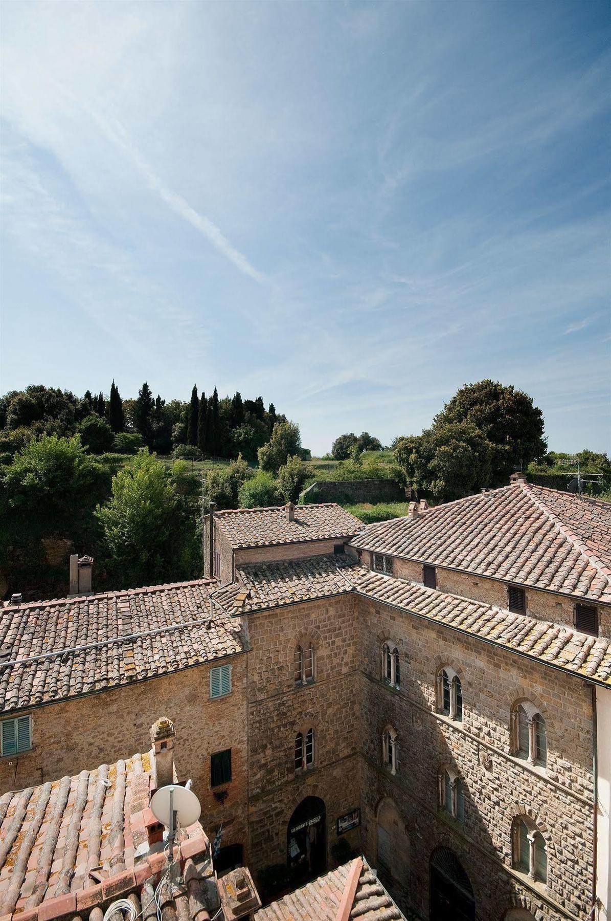 Allegroitalia Nazionale Volterra Exterior foto